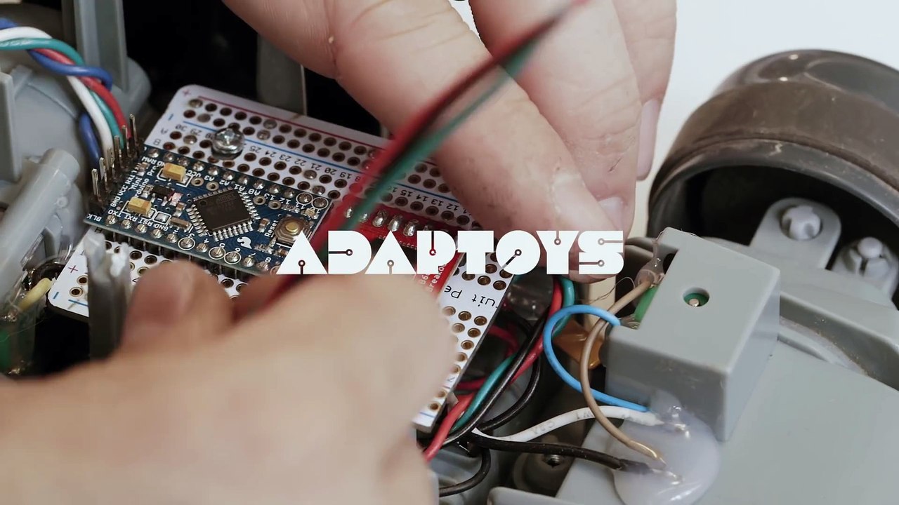 ADAPTOYS