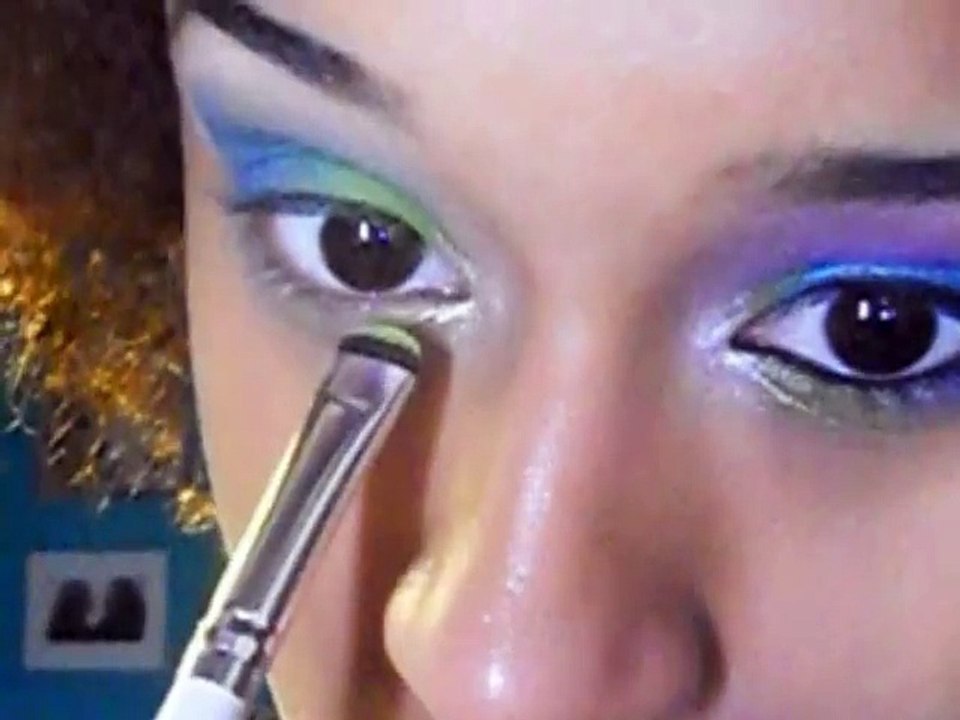 Eye makeup video tutorial