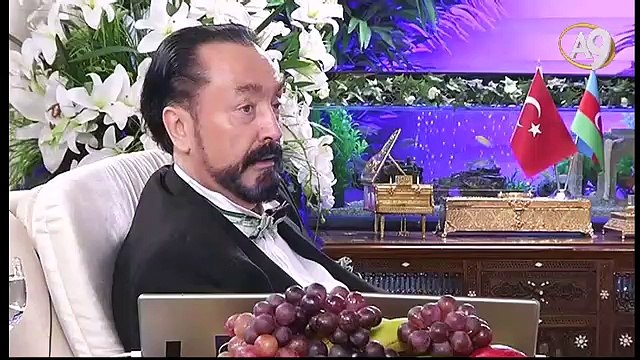 İblis İngiliz derin devletini ve Mevlana gibi dindar görünümlü kişileri kullanarak insanları dinden uzaklaştırmaktadır