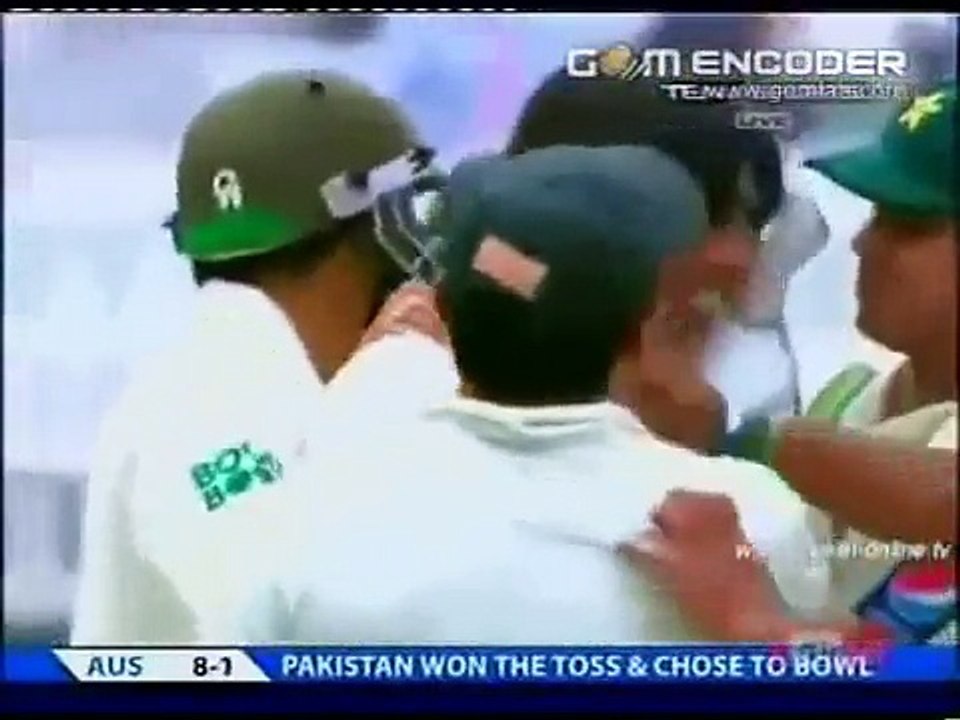 Comparison Between Wasim Akram and Amir bowling