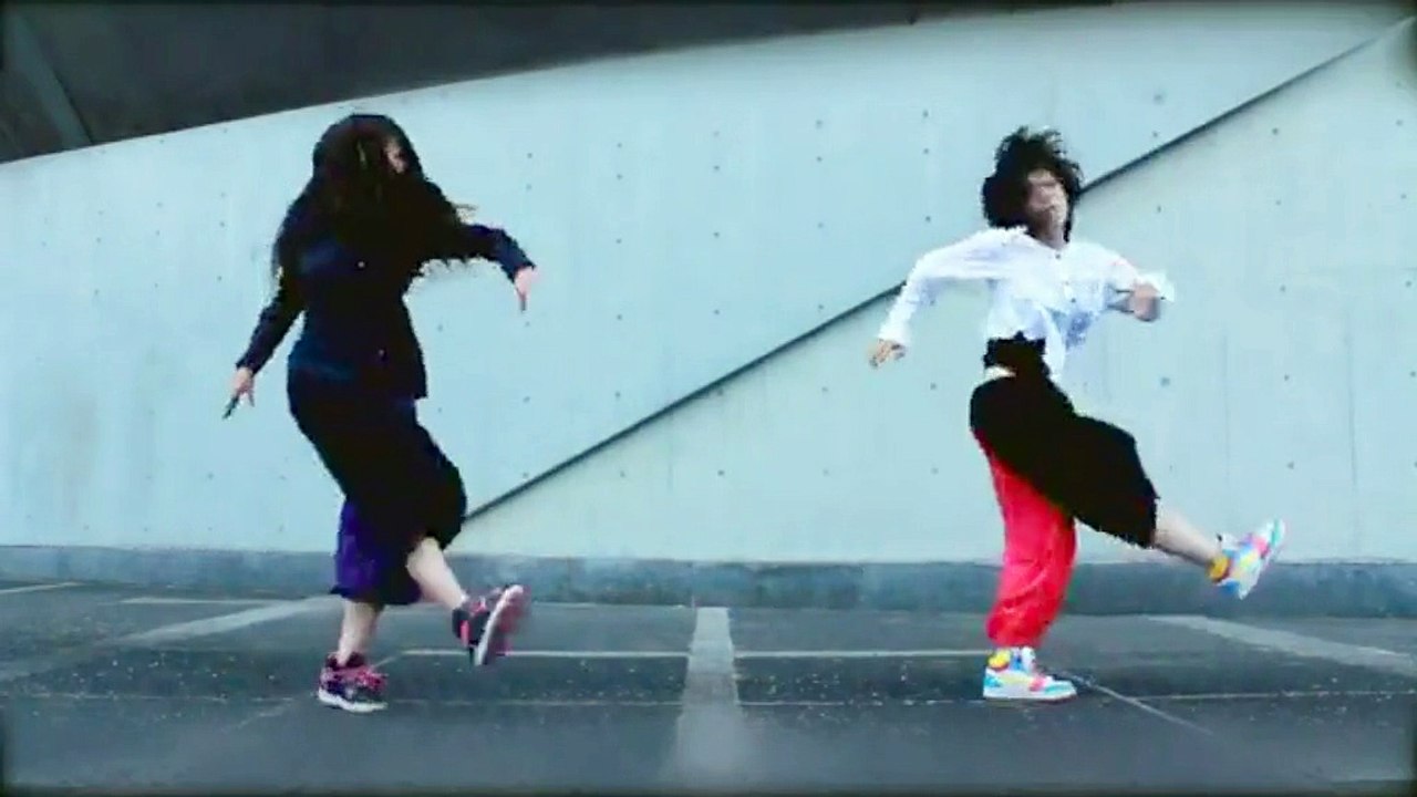 Mad Lovers【狂った恋人】- By Nikki-Chan ( English Ver. ) feat Cotton Candy & Naru-Nari dance