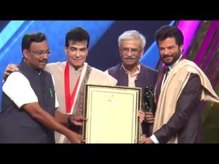 Jitendra & Anil Kapoor Receives “Raj Kapoor Remembrance Award”