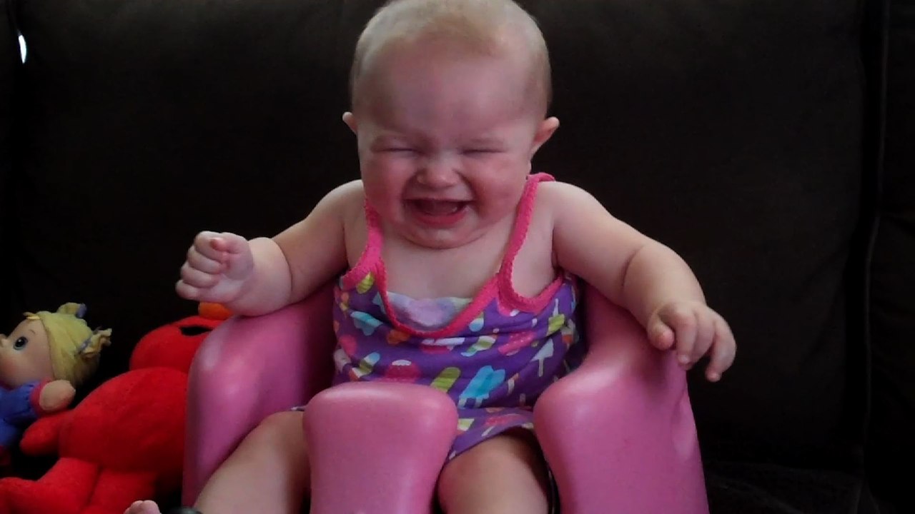 Baby Loves Getting Sprayed With Air