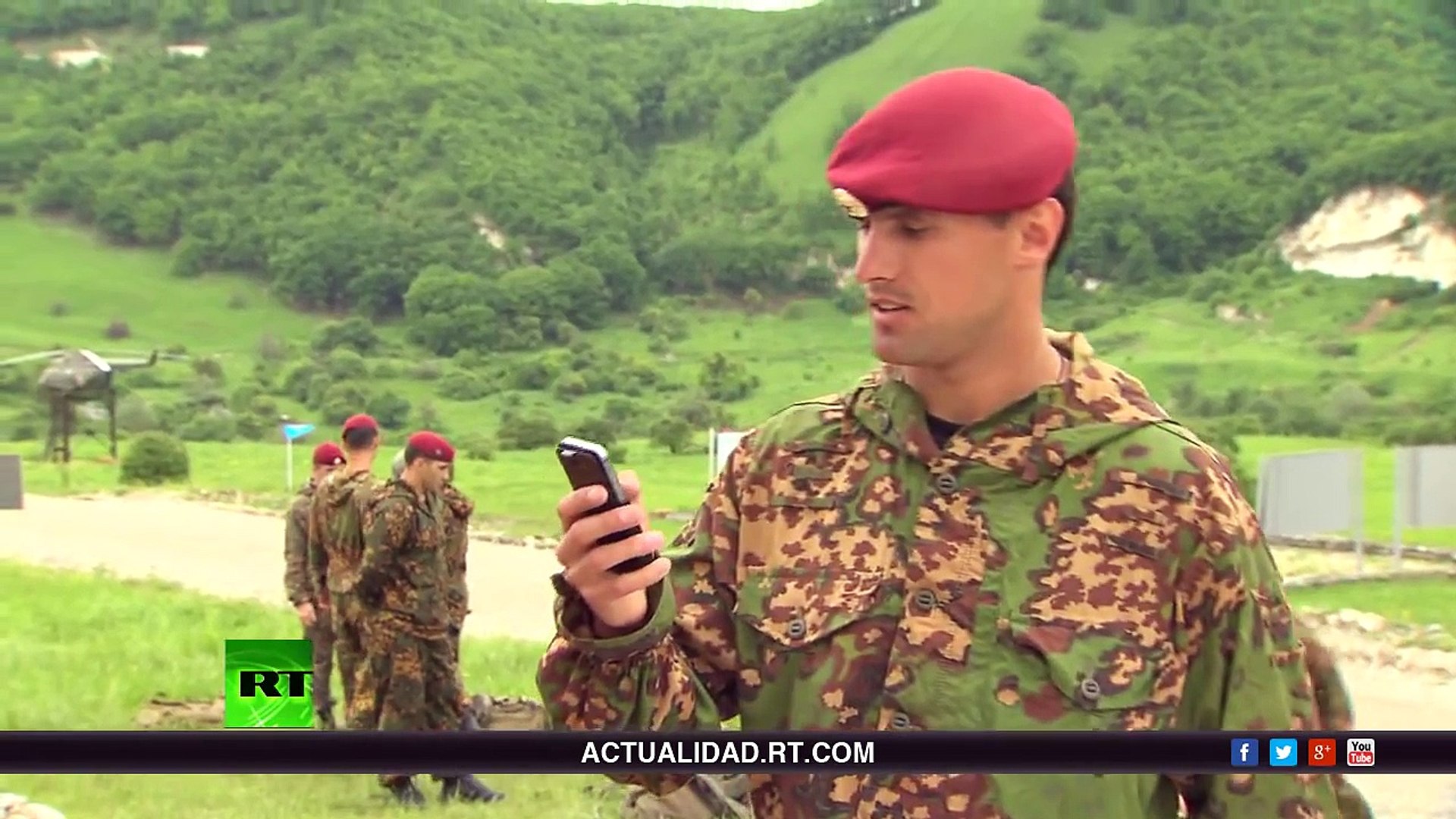 Cómo conseguir la boina roja de las Fuerzas Especiales de Rusia -  Documental de RT - Vídeo Dailymotion