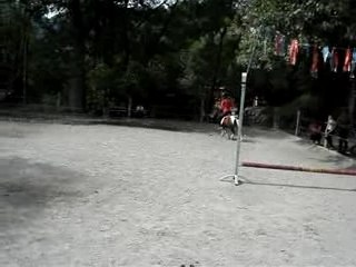 Concour de saut Melina sur Toto trop marrant