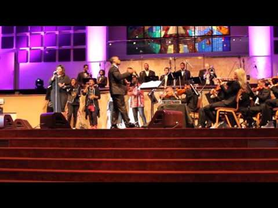 Kim Burrell & LIVRE' Singing "Holy Ghost" with Leon Lacey & Freshly Orchestrated.