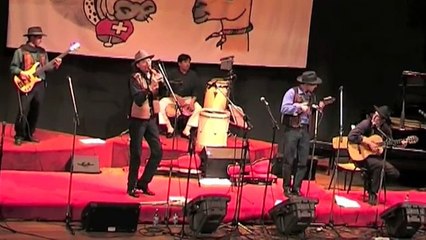 Los Luceros 20/25 - Teatro Municipal de La Paz - Huevitos