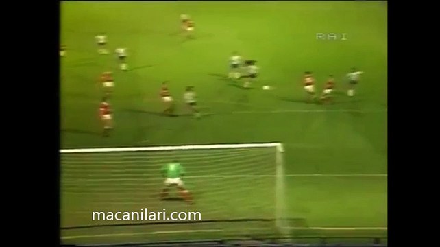 19.09.1984 - 1984-1985 UEFA Cup Winners' Cup 1st Round 1st Leg Wrexham FC 1-0 FC Porto