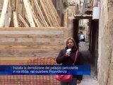 Iniziata la demolizione del palazzo pericolante in via Abba, nel quartiere Provvidenza
