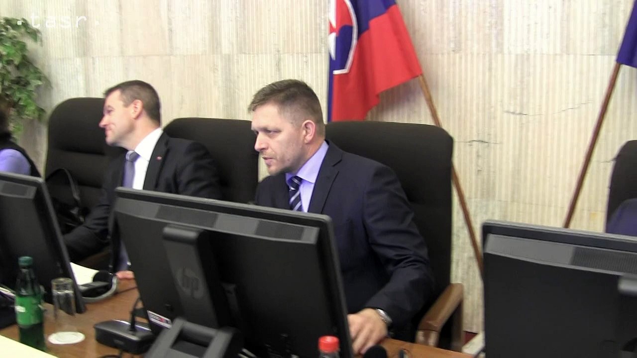 Premiér Robert Fico vedie rokovanie vlády
