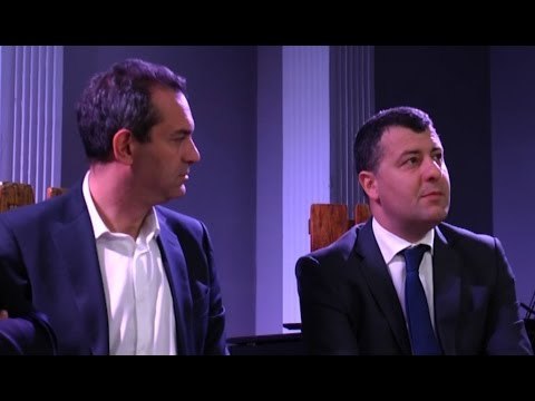Napoli - De Magistris lancia Napoli Autonoma . Incontro con Scotto (03.05.16)