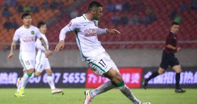 Burak Yılmaz, Sakatlığı Sebebiyle Yine Kadroda Yok