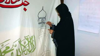 Molvis accept Ahmadiyya women are better Muslims