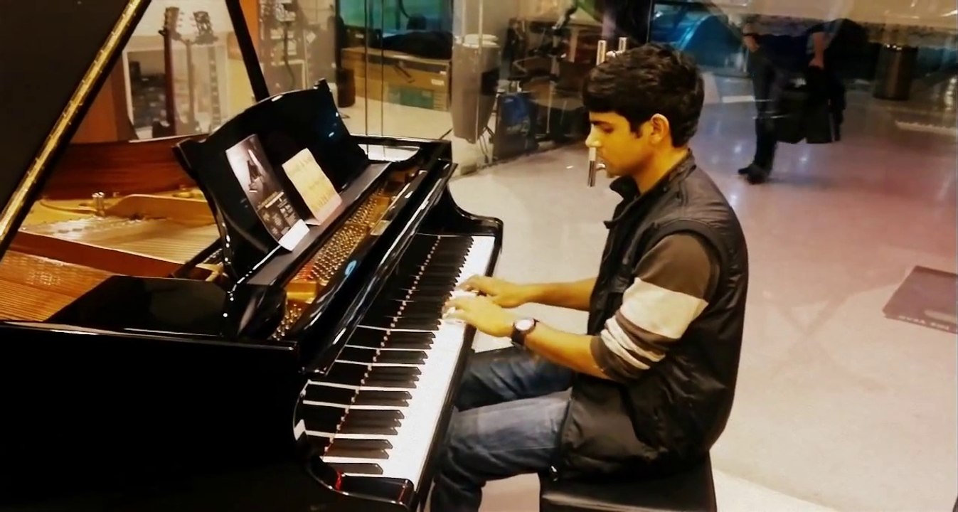 Pirates of The Caribbean@ Incredible Piano Solo