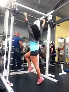 Strong Girl Doing Workout In Gym-Funny Videos-Whatsapp Videos-Prank Videos-Funny Vines-Viral Video-Funny Fails-Funny Compilations-Just For Laughs
