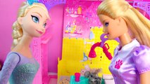 Color Changing Pups Water Play Barbie Pet Groomer Playset with Disney Frozen Queen Elsa Do