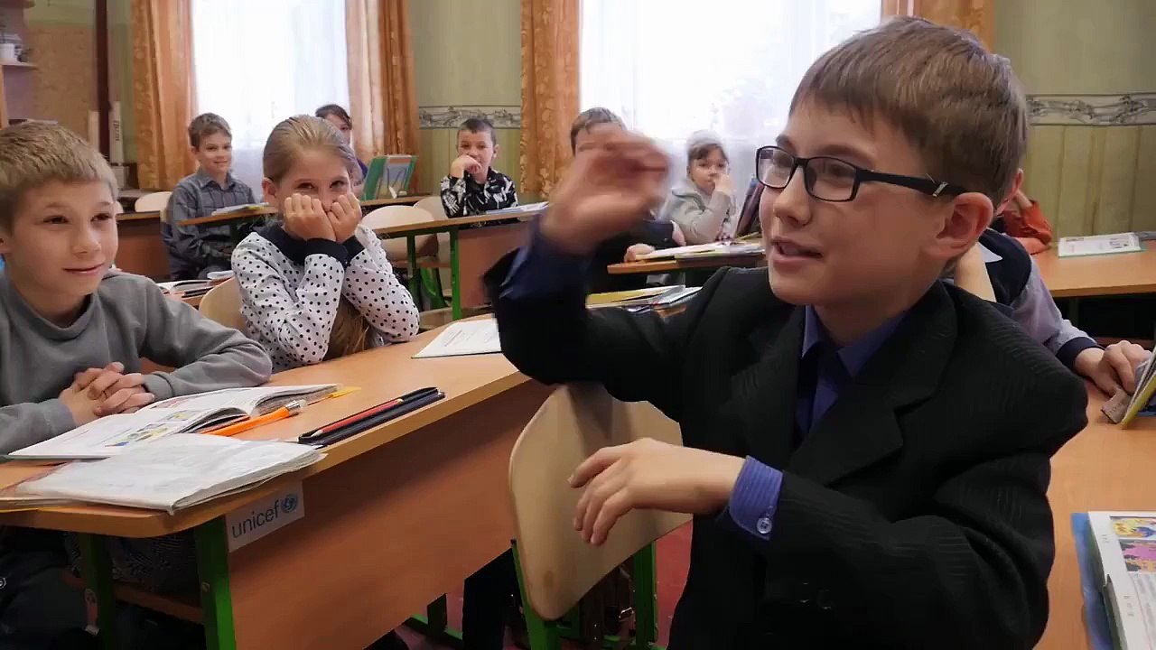 ЮНІСЕФ показало, що Орландо Блум робив у Слов'янську під час свого таємного візиту