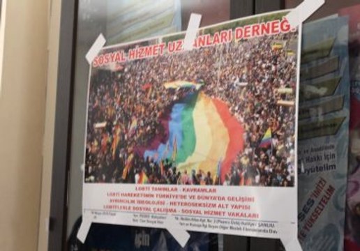 Hastanede Afiş Gerginliği! Başhekim: Miraç Kandilinde Bu Afiş Asılmaz