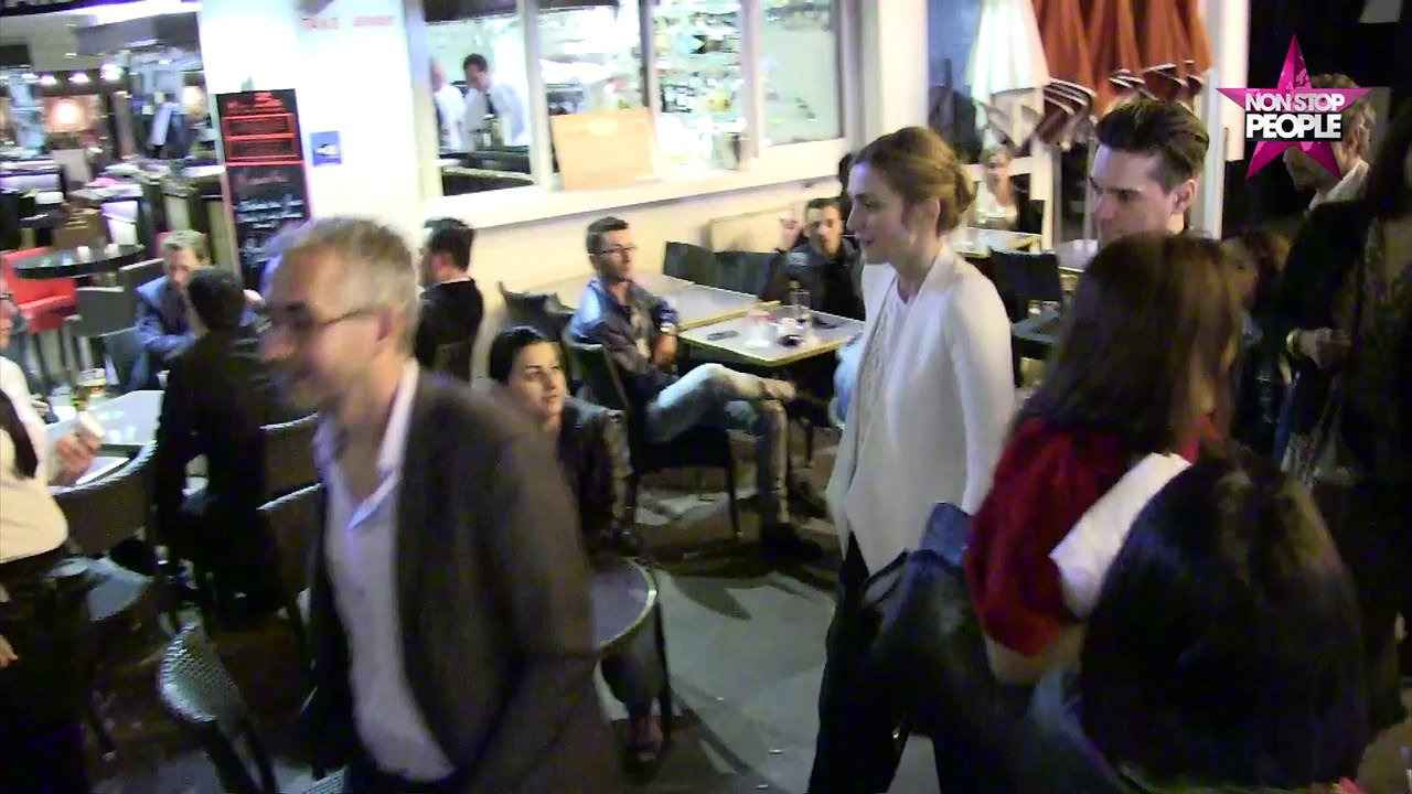 Julie Gayet : Son insolite demande en mariage à François Hollande ! (vidéo)