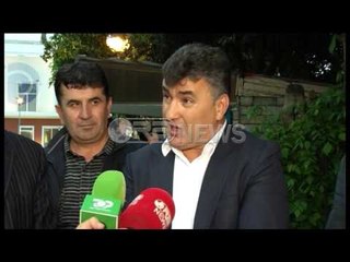 Download Video: Kryetarët në largim: Vendimi antistatutor; PD: Atribut i Kryesisë- Ora News- Lajmi i fundit-