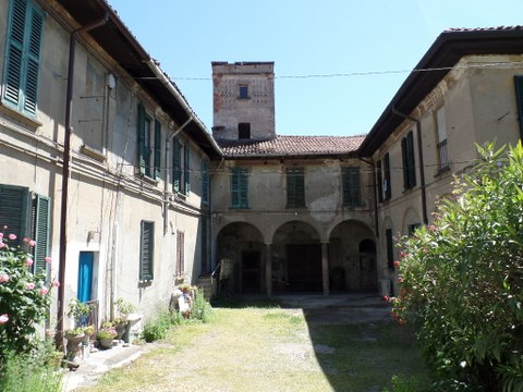 CASCINA FORNASETTA (ZONA 2 MILANO, ITALY)