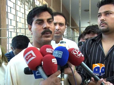 Karachi Cheating runs rampant during intermediate exams -04 May 2016