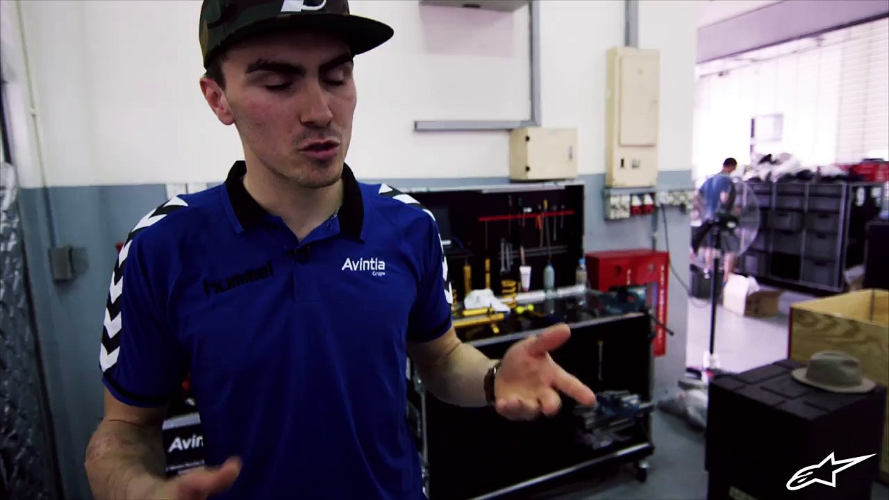 Alpinestars Hand Jive A Discussion in the Box