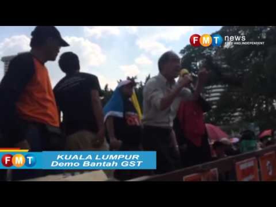 Sajak bantah GST pula berkumandang di Dataran Merdeka