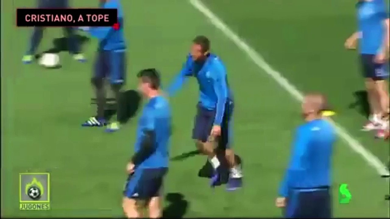 Cristiano Ronaldo proves he's the boss at Real Madrid - by giving team mate a serious telling off