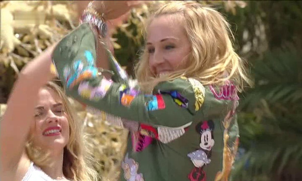 Loona - Badam 2016