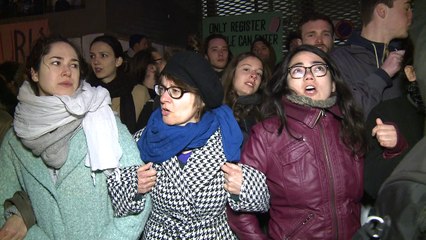 Clashes as French police clear migrants from Paris school