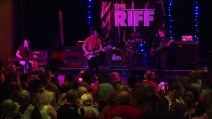 THE RIFF - GREEN ONIONS (Tenby Scooter Rally 30/4/2016)