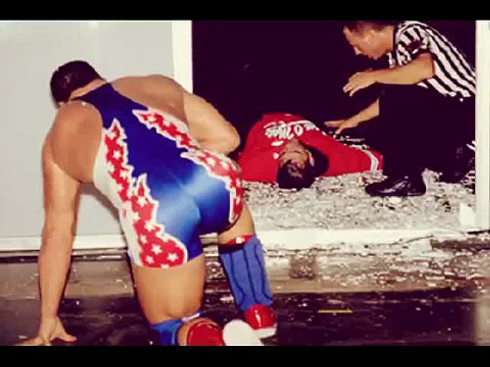 Kurt Angle on his street fight with Shane McMahon