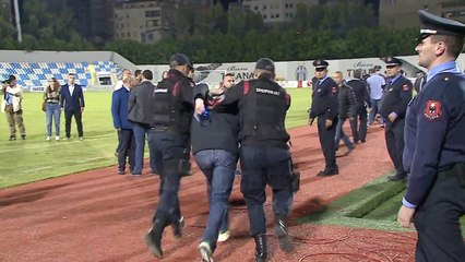 Dhunë pas derbit të fundit - Top Channel Albania - News - Lajme