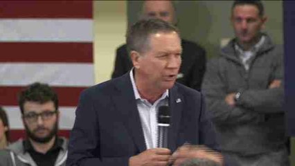 Kasich hace oficial su salida de la carrera republicana hacia la Casa Blanca