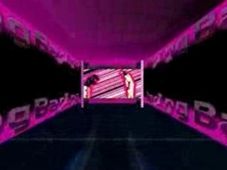 Pub Baring Clothes - Video 1