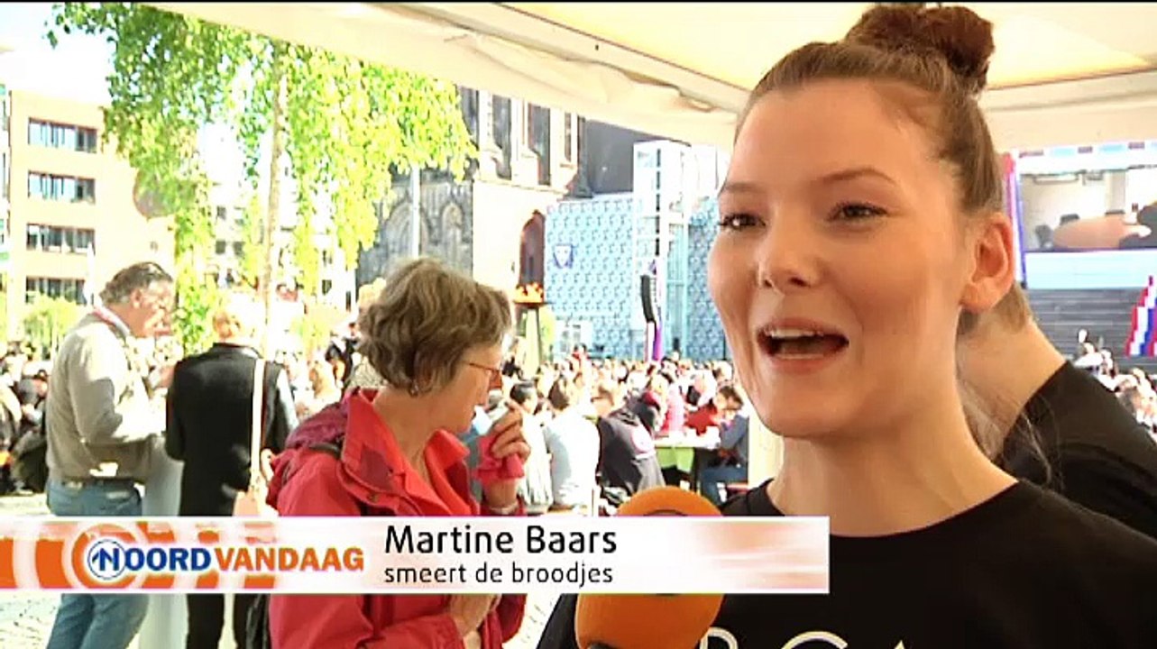 Mark Rutte ontbijt met 500 Groningers - RTV Noord