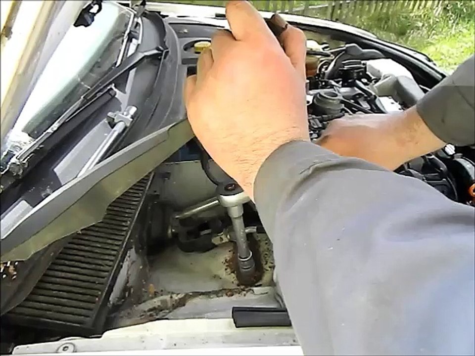 AUDI A6 4B QUERLENKER OBEN AUSTAUSCHEN AUSBAUEN