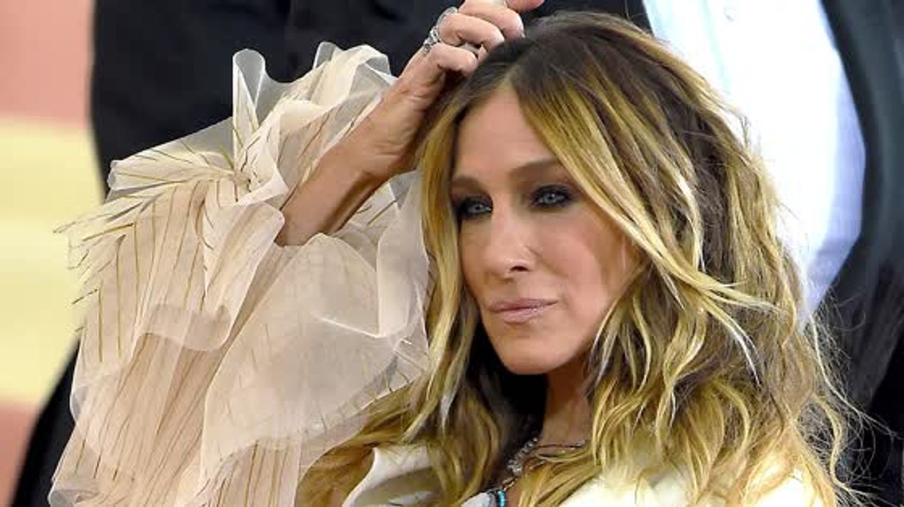 Sarah Jessica Parker äußert sich zu der Kritik an ihrem Met Gala Outfit