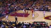 Mo Williams whips cross-court assist off Muscala's head