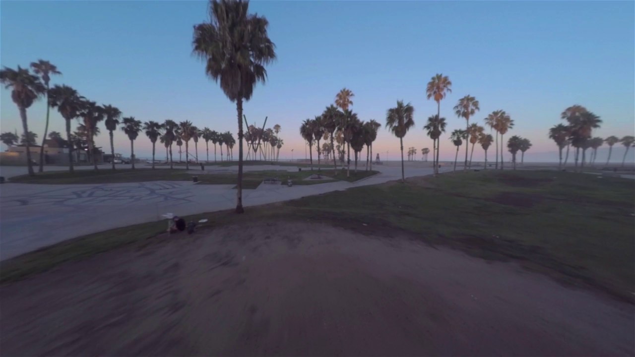 Le skatepark de Venice Beach filmé par Drone au lever du soleil !