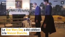 Les Obama dansent avec des stormtroopers et R2D2 pour le Star Wars Day