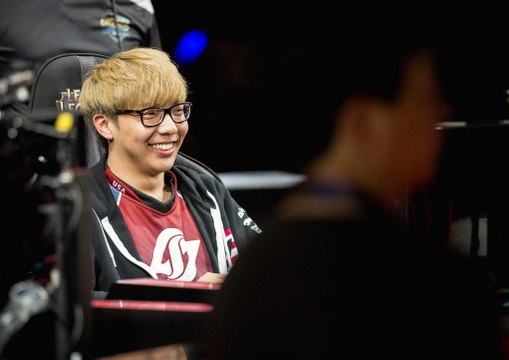 MSI 2016 - Day 1: Counter Logic Gaming vs Flash Wolves