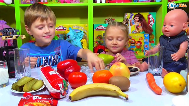 ✔ Беби Борн. ВЫЗОВ. Смузи Челендж от Ярославы и Игорька / Doll Baby Born / Smoothie Challenge ✔