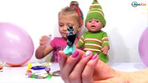 ✔ Кукла Беби Борн. Ярослава лопает шары с сюрпризом. Игрушки для детей / Baby Born and Yaroslava ✔
