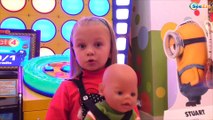 ✔ Кукла Беби Борн и Ярослава. Прогулка на детской площадке в Развлекательном Центре / Baby Born ✔