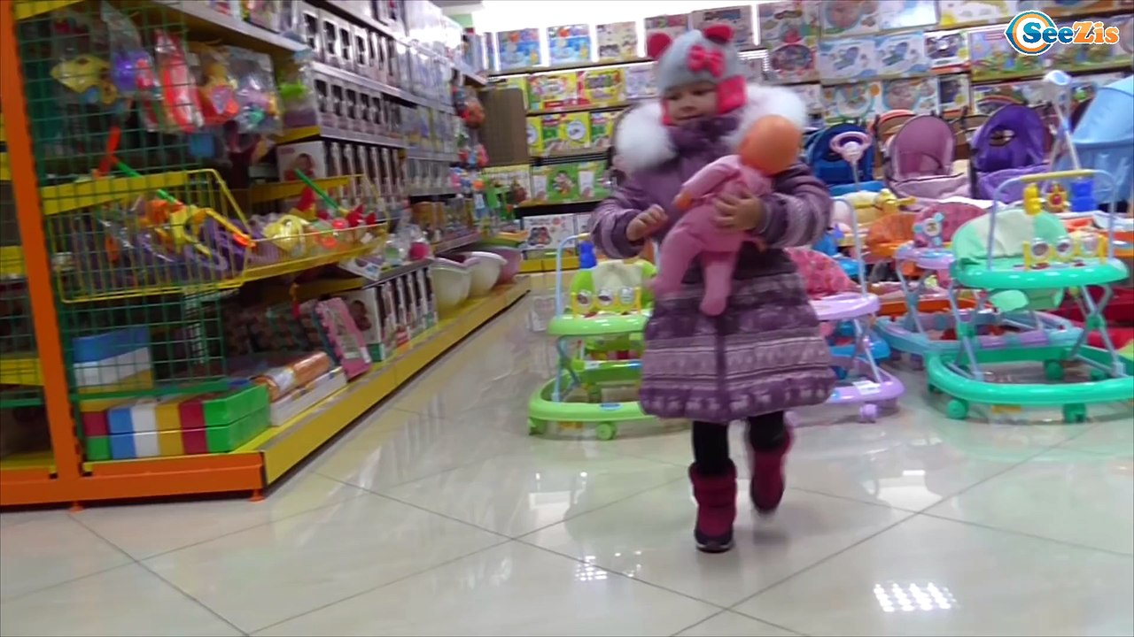 ✔ Кукла Ненуко. Ярослава — поход в магазин игру...