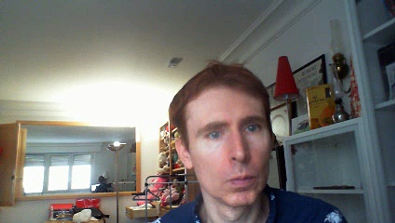 Wiwi égratigne "quelque chose a changé" d'Eddy Mitchell