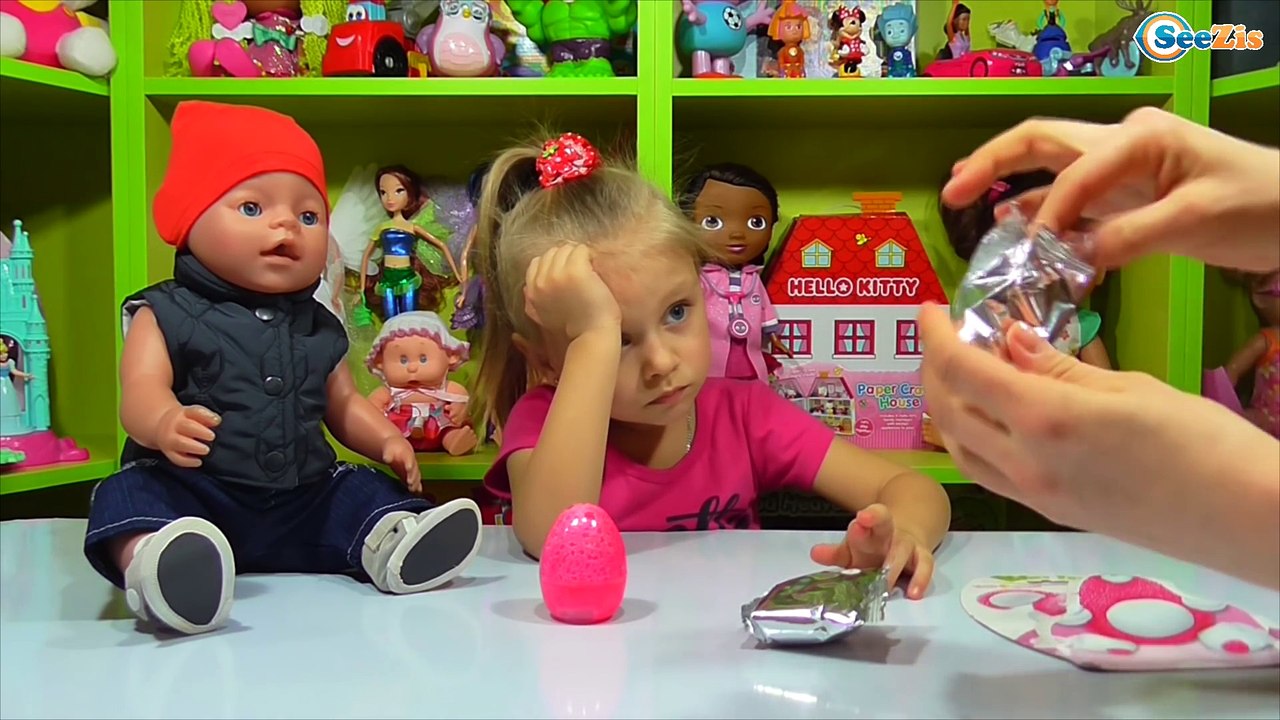 ✔ Кукла Беби Борн и Ярослава открывают жвачку д...