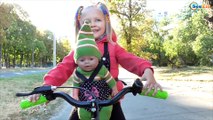 ✔ Беби Борн и Ярослава. Прогулка на Велосипеде / Baby Born and Yaroslava. Walking on the bicycle ✔